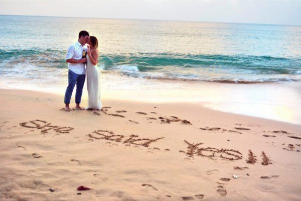 marriage-proposals-at-sandals-resorts_9-copy-1-1-700x467