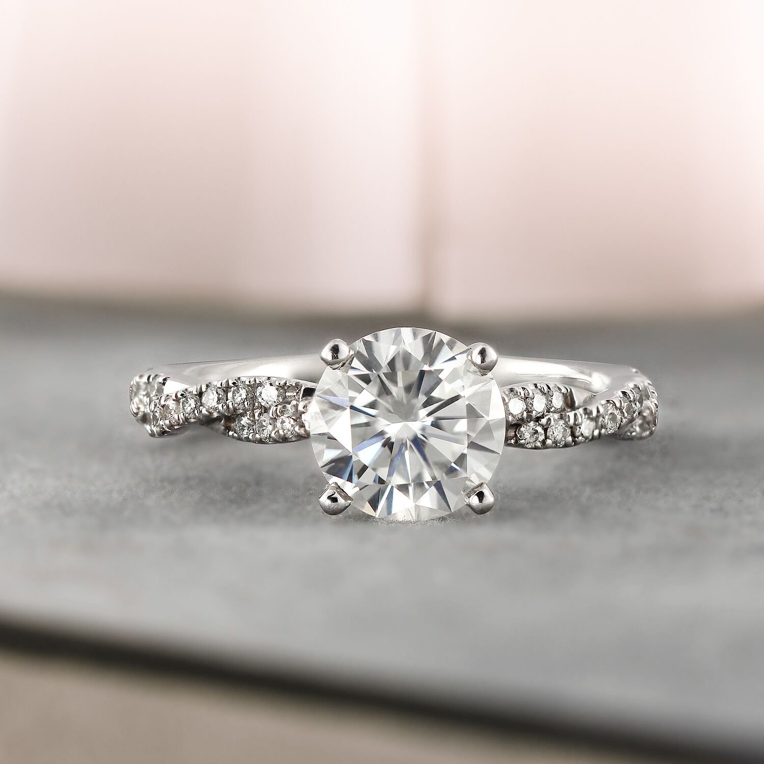Lab-Grown Diamonds and Natural Diamonds –What are the Differences?